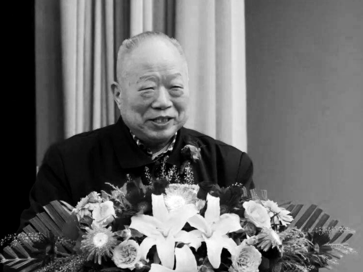 讣告 | 资深翻译家安危先生逝世